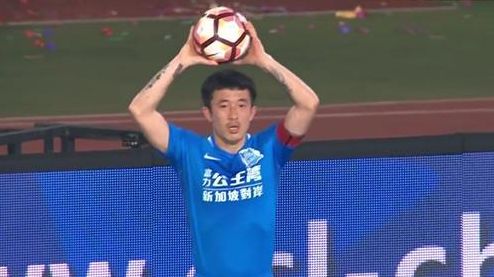 贾岛始终抱着“临终还要拍片”的执念，联系上章小兵的课题研究。