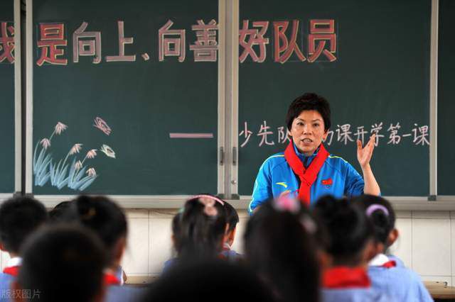 鉴于 上一页12345.